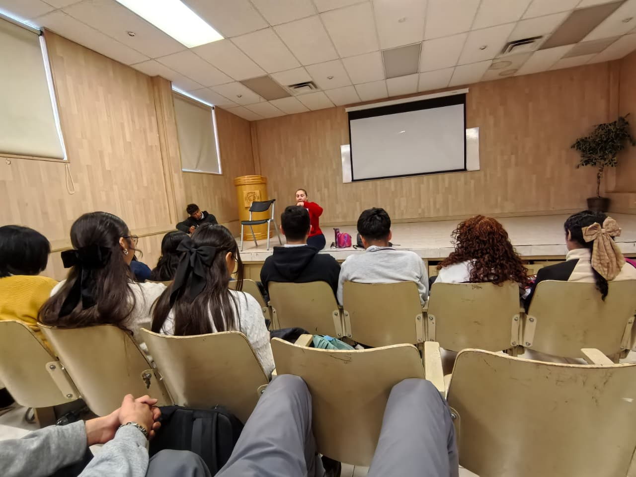 Reunión institucional